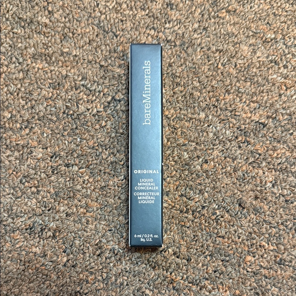 bareMinerals Original Liquid Concealer in Black Packaging